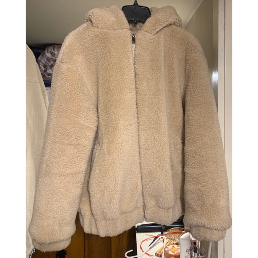 Cozy oversized jacket.